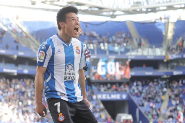 星空体育在线入口-武磊时隔666天西甲再进球 疯狂宣泄！狂奔怒吼挥拳